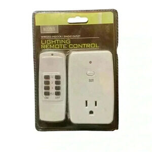 Living Solutions Lighting Remote Control Plug Wireless Indoor Single Outlet WIC